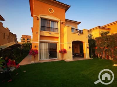 6 Bedroom Villa for Sale in Katameya, Cairo - 31f22b5b-36d2-46c3-9496-18c0a5412f02. jpg