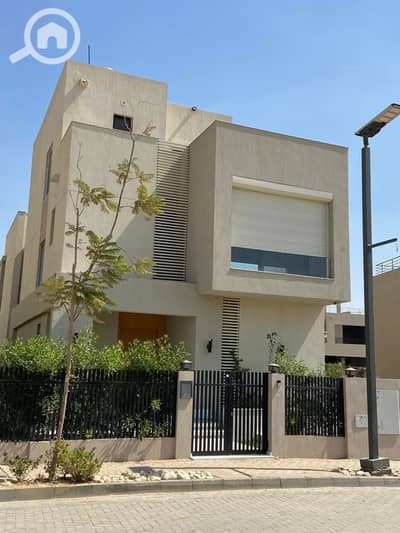 7 Bedroom Villa for Sale in 6th of October, Giza - 473148322_2714129632128444_5987923754594564494_n. jpg