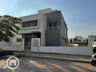 4 Bedroom Villa for Sale in New Cairo, Cairo - 480965590_1705266113682054_6812092212796472915_n. jpg