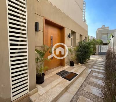 5 Bedroom Townhouse for Sale in 6th of October, Giza - WhatsApp Image 2025-01-07 at 19.25. 54_e83a5ed6. jpg