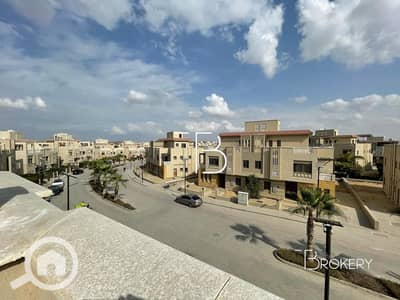 4 Bedroom Twin House for Sale in 6th of October, Giza - 0d25da27-c591-4e43-87be-73679e9cdd7b. jpg