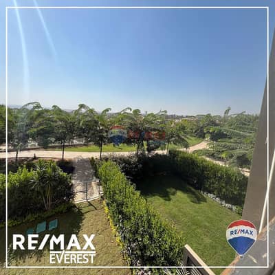 3 Bedroom Flat for Sale in 6th of October, Giza - IMG-20241103-WA0041. jpg