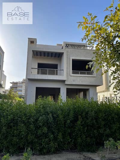 5 Bedroom Villa for Sale in 6th of October, Giza - IMG-20250130-WA0324. jpg