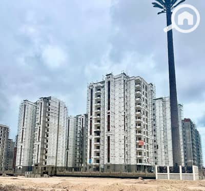 4 Bedroom Flat for Sale in Moharam Bik, Alexandria - PHOTO-2025-03-14-22-16-12. jpeg