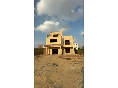 4 Bedroom Villa for Sale in Sheikh Zayed, Giza - e7870811-8ba2-4e3d-bb74-c2552e5bf903. jfif. jpg