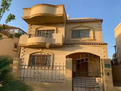 4 Bedroom Villa for Sale in New Cairo, Cairo - 600x400-b0750806d31351f223104d699330d95e. jpg