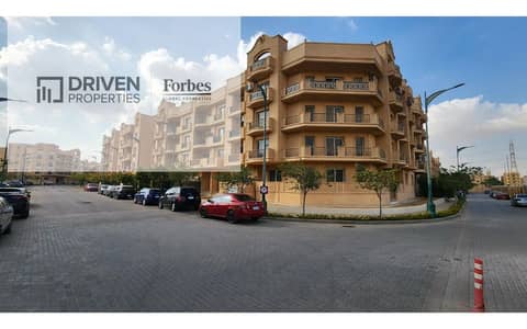 3 Bedroom Flat for Sale in 6th of October, Giza - c89d76ac-4cb8-457b-8b7e-a92bf7e3731b. jfif. jpg