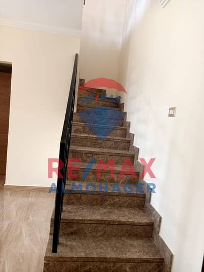 4 Bedroom Duplex for Rent in Sheikh Zayed, Giza - 2e533a17-36ca-41a6-b891-a9aa26a64ba6. jpg