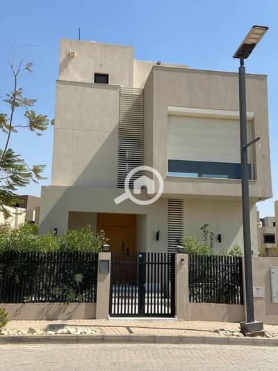 4 Bedroom Townhouse for Sale in 6th of October, Giza - 481767281_1675873186634339_6162215806233202160_n. jpg