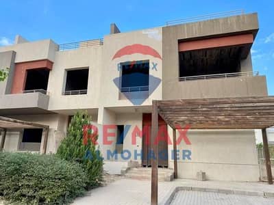 4 Bedroom Townhouse for Sale in 6th of October, Giza - 3ea0baf9-d093-4cc8-b15f-d63c6daf410f. png