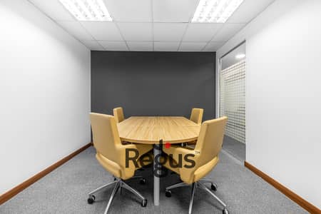 مکتب  للايجار في الشيخ زايد، الجيزة - Regus_ArkanPlaza_2964_Cairo_Egypt_SmallMeeting. jpg