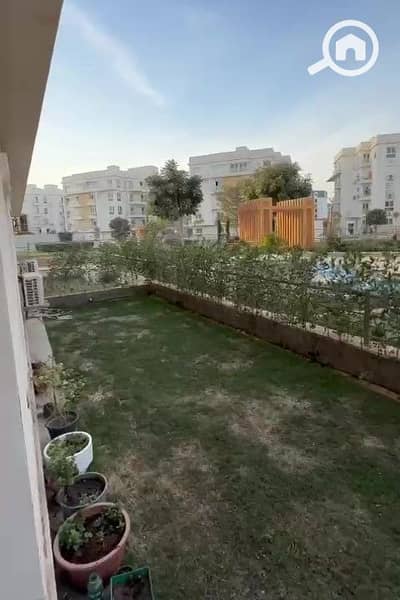 2 Bedroom Flat for Sale in 6th of October, Giza - 1481795e-c4de-4465-89f3-b6b5df2fdcf1. jpg