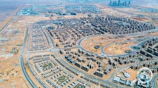 Commercial Land for Sale in New Capital City, Cairo - A unique piece of land in the administrative capital designated for an international school.