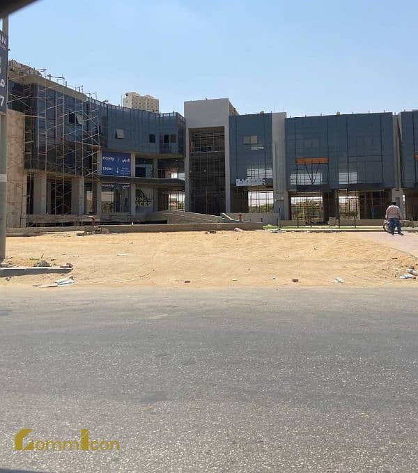 مكتب للإيجار في مول Side Walk – التسعين الجنوبي Office For Rent