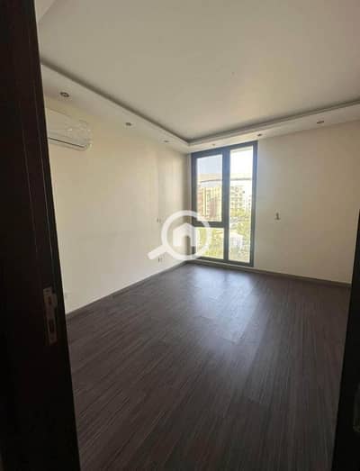 3 Bedroom Flat for Sale in Sheikh Zayed, Giza - 438300671_2036864893352695_1916823910911754472_n. jpg