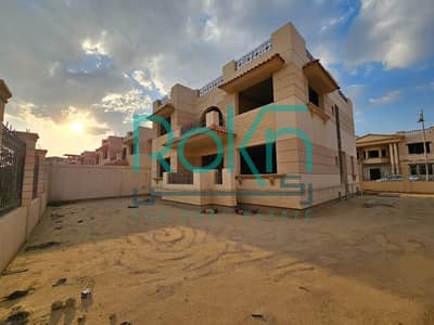 5 Bedroom Villa for Sale in Sheikh Zayed, Giza - WhatsApp Image 2025-03-23 at 8.38. 30 PM (1). jpeg