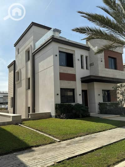 4 Bedroom Villa for Sale in New Cairo, Cairo - 481251589_9410503032362514_1863590671819589055_n. jpg