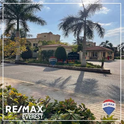 7 Bedroom Villa for Sale in 6th of October, Giza - IMG-20241201-WA0073. jpg