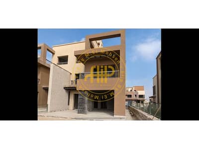 4 Bedroom Townhouse for Sale in 6th of October, Giza - IMG-20240624-WA0031. jpg