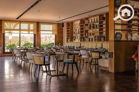 Restaurant & Cafe for Rent in New Cairo, Cairo - مطعم للايجار في مجمع المطاعم في التجمع الخامس موقع متميز