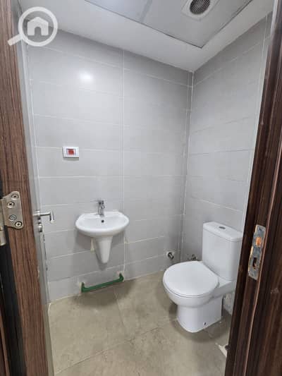 Clinic for Rent in Sheikh Zayed, Giza - WhatsApp Image 2025-04-15 at 12.02. 33 PM (2). jpeg