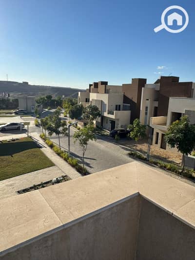 4 Bedroom Townhouse for Sale in 6th of October, Giza - WhatsApp Image 2025-03-22 at 2.48. 17 PM (2). jpeg