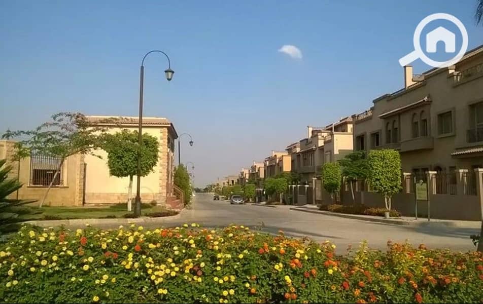 3 تاون-هاوس-للبيع-بمساحة-350-متر-في-ريحانه-3. jpg