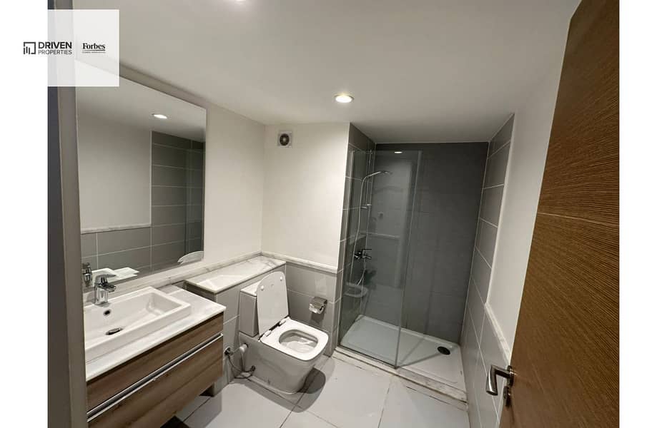 10 f639c3cc-c17d-46ef-ae3a-1201c5acd28a. jpg