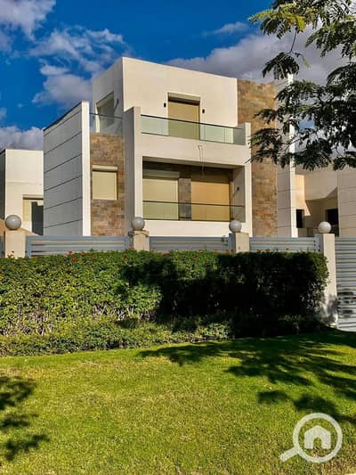 4 Bedroom Villa for Sale in Sheikh Zayed, Giza - 6153f3f2-74d9-47bf-b45c-1fe42166b3c4. jpg