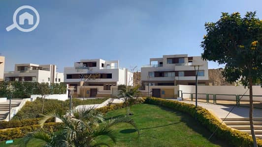 5 Bedroom Villa for Sale in 6th of October, Giza - 490055602_9180309895428882_5812816771408410964_n. jpg