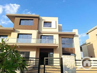 5 Bedroom Townhouse for Sale in Sheikh Zayed, Giza - IMG-20250417-WA0057. jpg