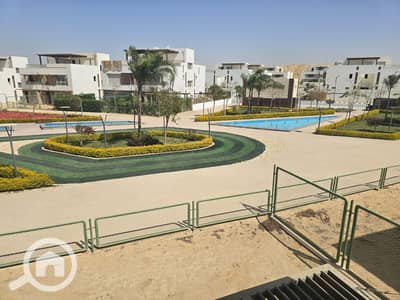 4 Bedroom Townhouse for Sale in 6th of October, Giza - WhatsApp Image 2025-04-10 at 3.55. 14 PM. jpeg
