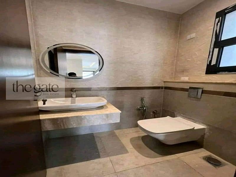 13 تاج4. jpg