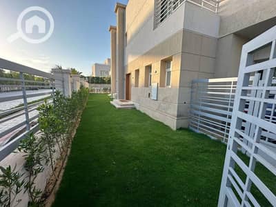 4 Bedroom Duplex for Sale in Sheikh Zayed, Giza - 476280686_122195247644154525_7279439587365862778_n. jpg