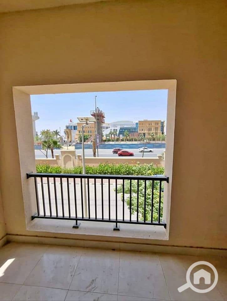 شقة متشطبة استلام فوري في 90 افينيو التجمع الخامس امام الجامعة الامريكيه AUC شقة متشطبة استلام فوري في 90 افينيو التجمع الخامس امام الجامعة الامريكيه AUC