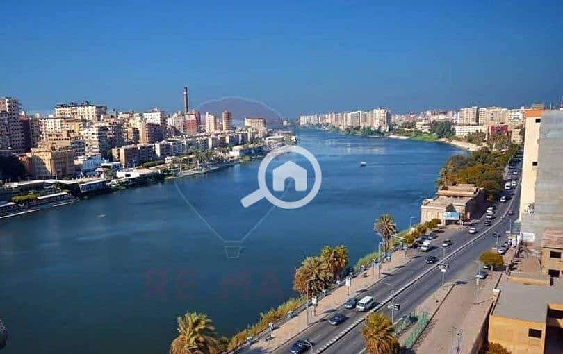 شقه للبيع بشارع الجمهوريه الرئيسي بموقع مميز بجوار جميع الخدمات شقه للبيع بشارع الجمهوريه الرئيسي بموقع مميز بجوار جميع الخدمات