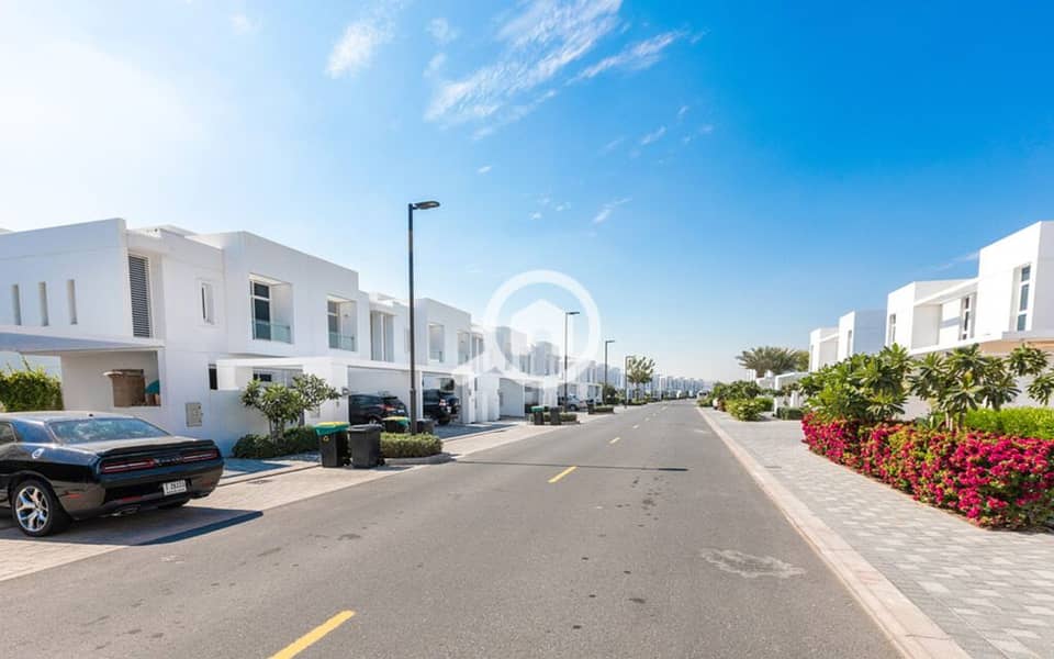 3 townhouses-community-ar25102021-1024x640. jpg