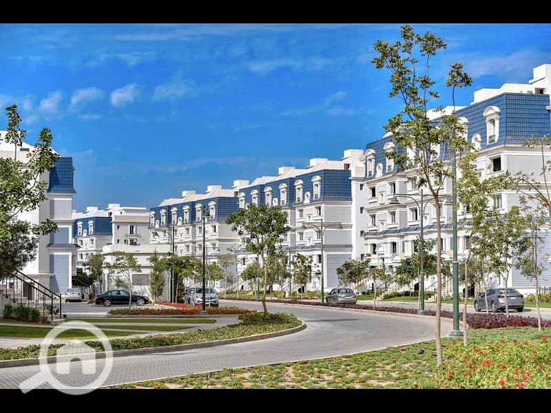 6 Life in Mountain View Hyde Park compound. jpg