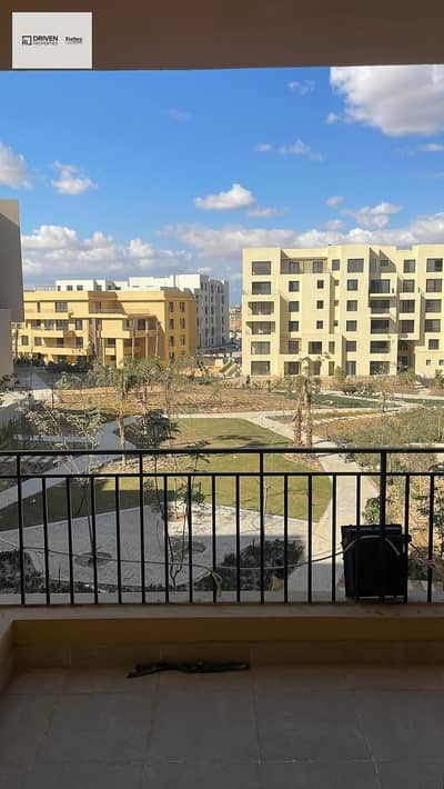 3 Bedroom Apartment for Sale in 6th of October, Giza - 04037520-cecf-4777-bf3e-f1768d6c4c8b. jpg