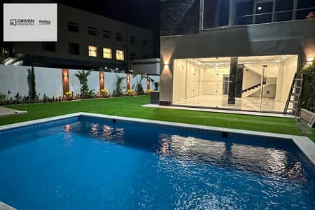 توين هاوس 5 غرف نوم للبيع في الشيخ زايد، الجيزة - d7eHIUg7lX2wQNIsZ7GJzmv2IazJmrTzE2Cq9HIq. jpg