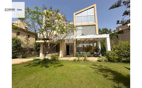 4 Bedroom Villa for Sale in Sheikh Zayed, Giza - ab6acf39-6fa2-48ea-a4c0-f7b736fcd1ba. jpg