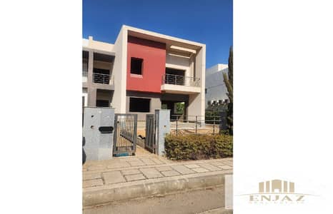 3 Bedroom Villa for Sale in Madinaty, Cairo - property img0152-01. jpg