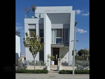 4 Bedroom Villa for Sale in New Cairo, Cairo - WhatsApp Image 2025-04-30 at 3.24. 08 PM (1). jpeg
