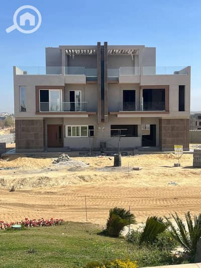 4 Bedroom Townhouse for Sale in Sheikh Zayed, Giza - WhatsApp Image 2025-04-30 at 23.14. 53_224ff8e9. jpg