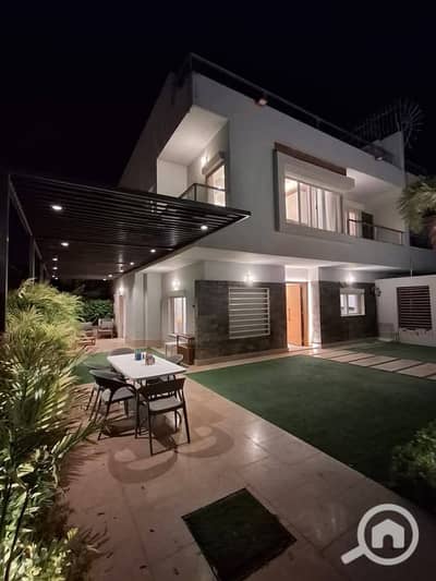 4 Bedroom Townhouse for Sale in Sheikh Zayed, Giza - FB_IMG_1746093809609. jpg