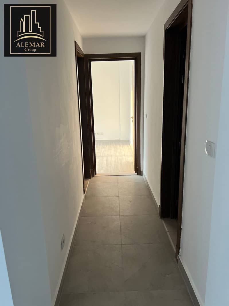 10 dc23a48e-359d-4bd1-bed3-a1219637130e. jpg