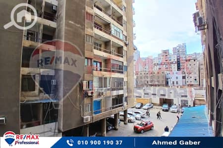 4 Bedroom Flat for Sale in Smoha, Alexandria - 20250428_165840. jpg