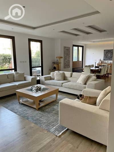3 Bedroom Flat for Sale in New Cairo, Cairo - 475670712_3453279548312855_4324760829451331057_n. jpg