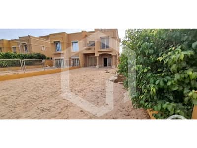 4 Bedroom Twin House for Sale in Sheikh Zayed, Giza - Royal Meadows 1. jpg