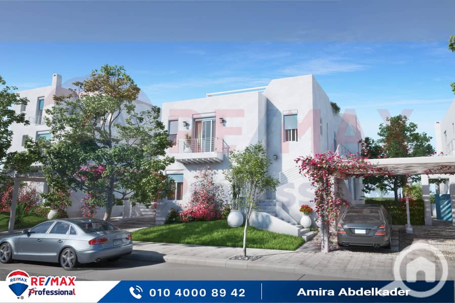 29 Chalet B Front. jpg